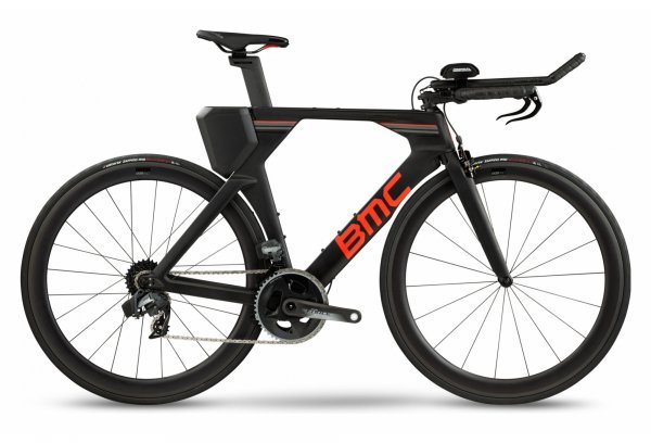 BMC-TIMEMACHINE-EIN-TRIATHLON-FAHRRAD-SRAM-FORCE-ETAP-AXS-12S-700-MM-CARBON-GRAU-ROT-2021.jpg