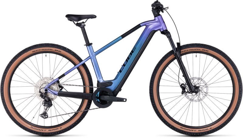 CUBE-Reaction-Hybrid-Race-625-switchblue-n-black-634222-1_800x800.jpg