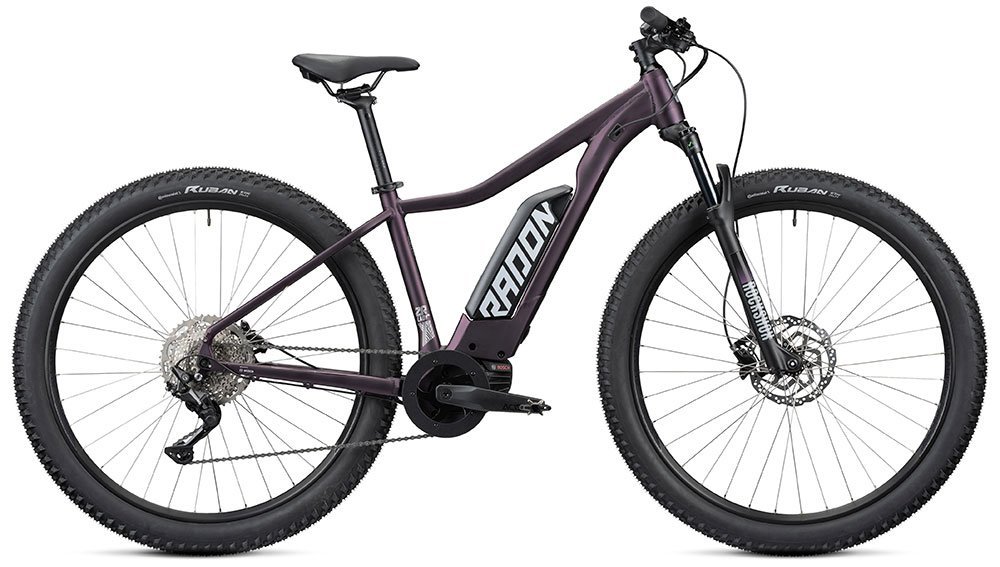 h-s_website_vorlage_STAGE_2022_ZR_LADY_Hybrid_CX500.jpg